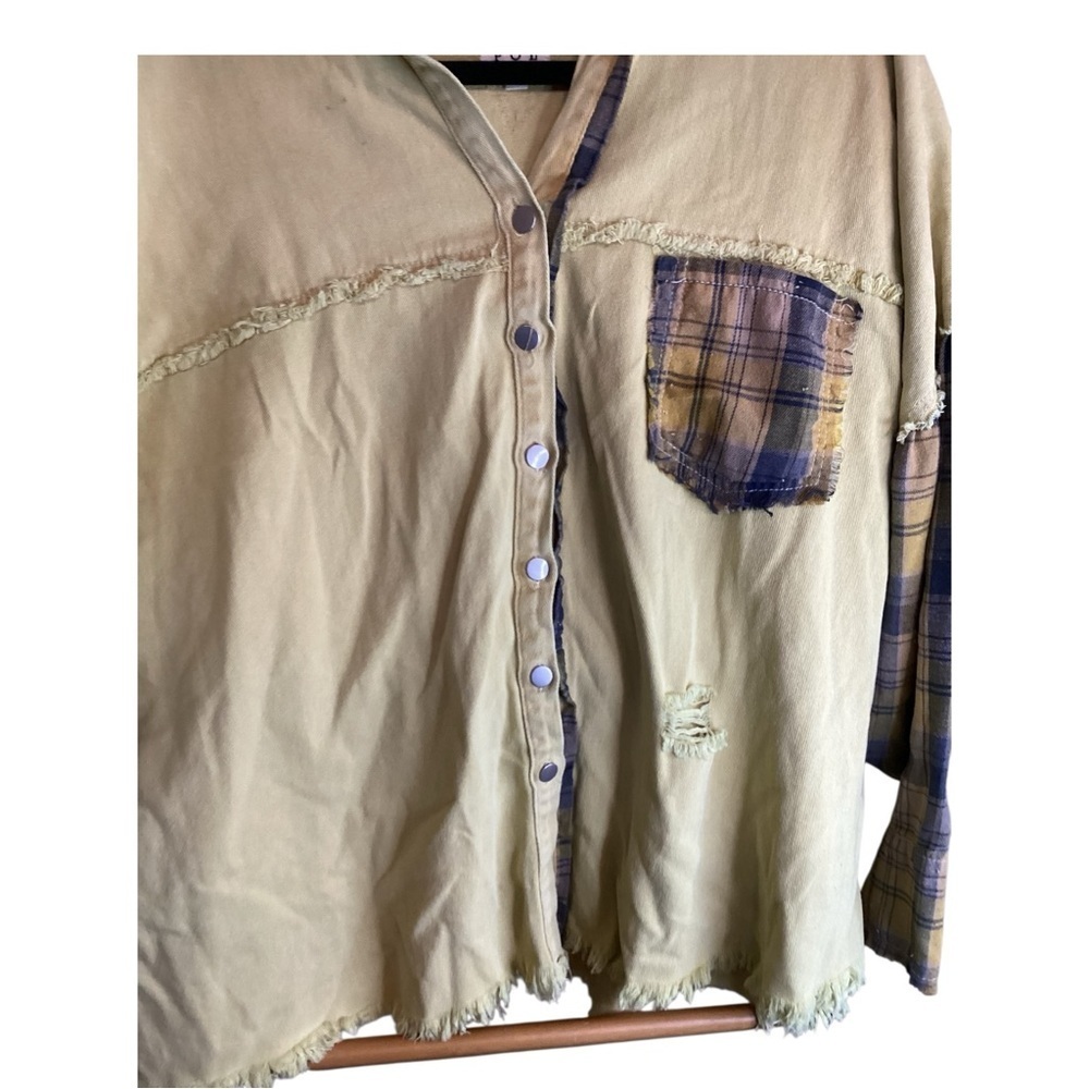 POL Flannel Plaid Buttoned Shacket - image 6